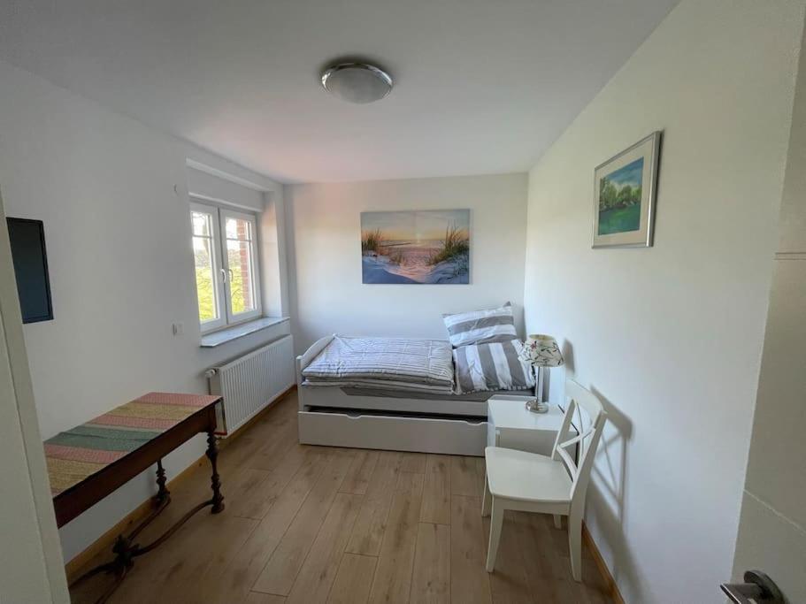 Charmante Ferienwohnung In Idyllischer Lage Jever Eksteriør billede